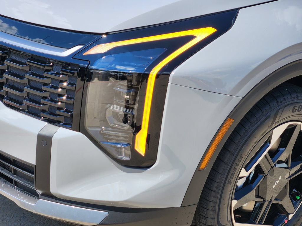 New 2027 Kia Sportage S FWD image 8