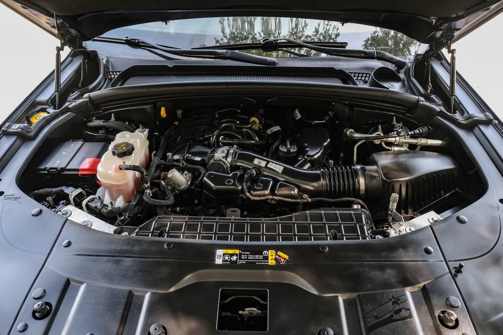 Used 2022 Jeep Grand Cherokee Limited AWD/4WD image 7
