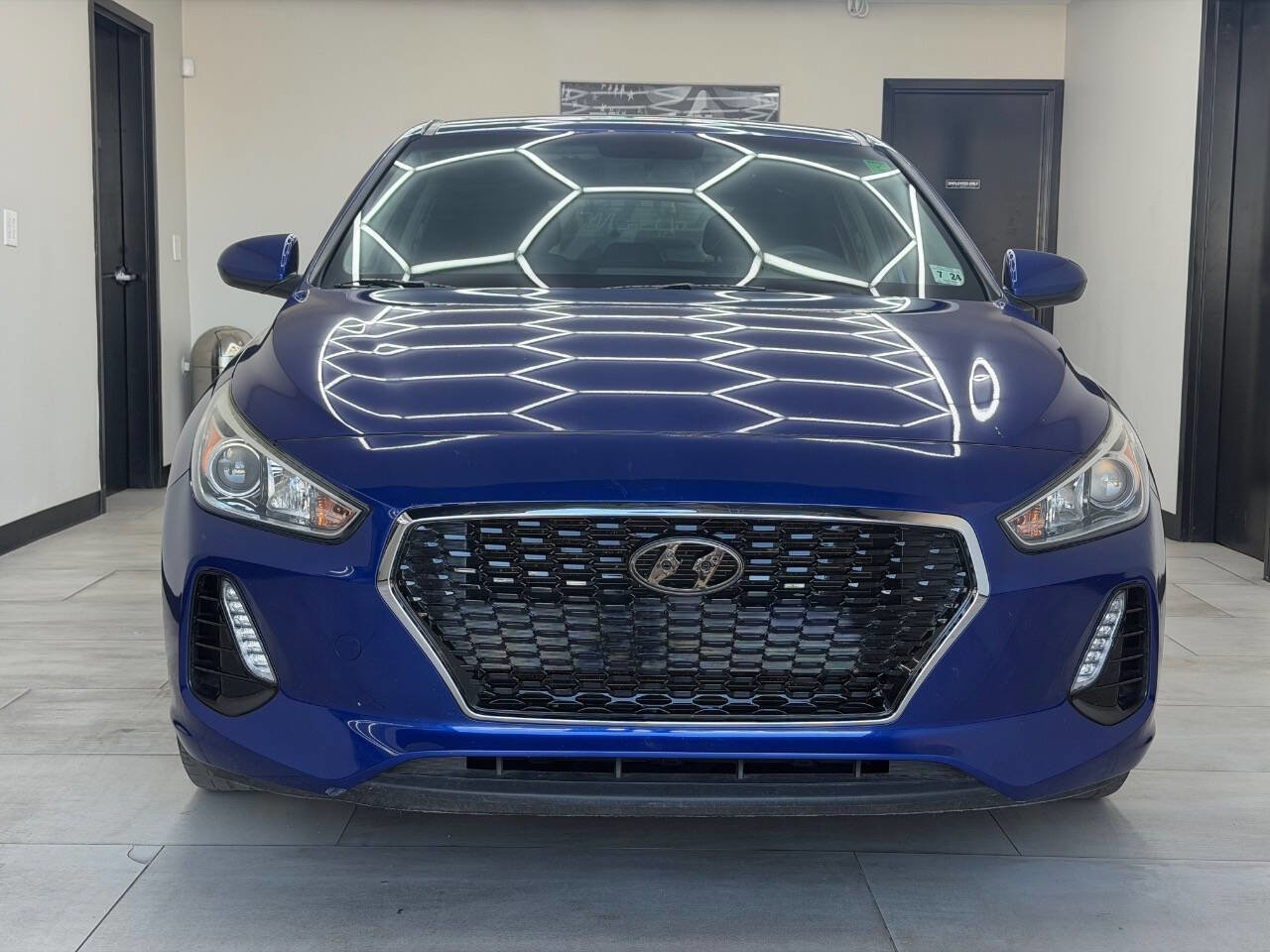 Used 2019 Hyundai Elantra GT FWD image 15