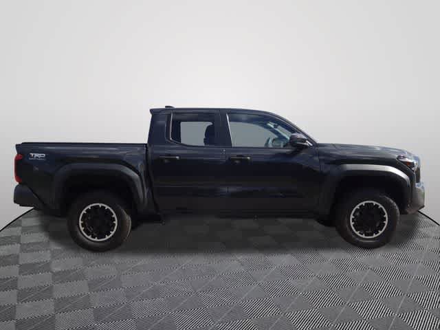 Used 2024 Toyota Tacoma TRD Off-Road AWD/4WD image 4