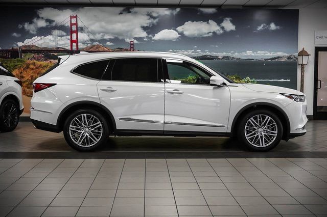 Used 2023 Acura MDX SH-AWD w/ Advance Package image 5