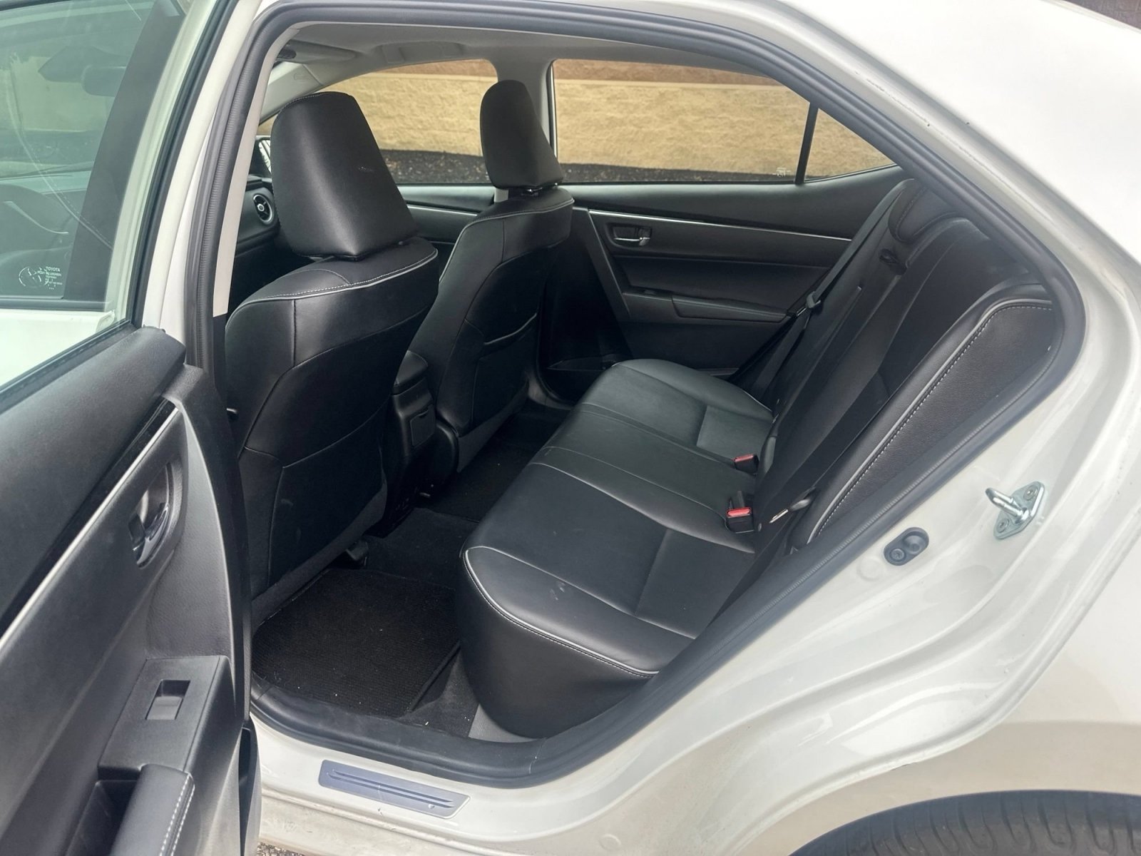 Used 2017 Toyota Corolla XLE w/ Body Protection Package FWD image 6