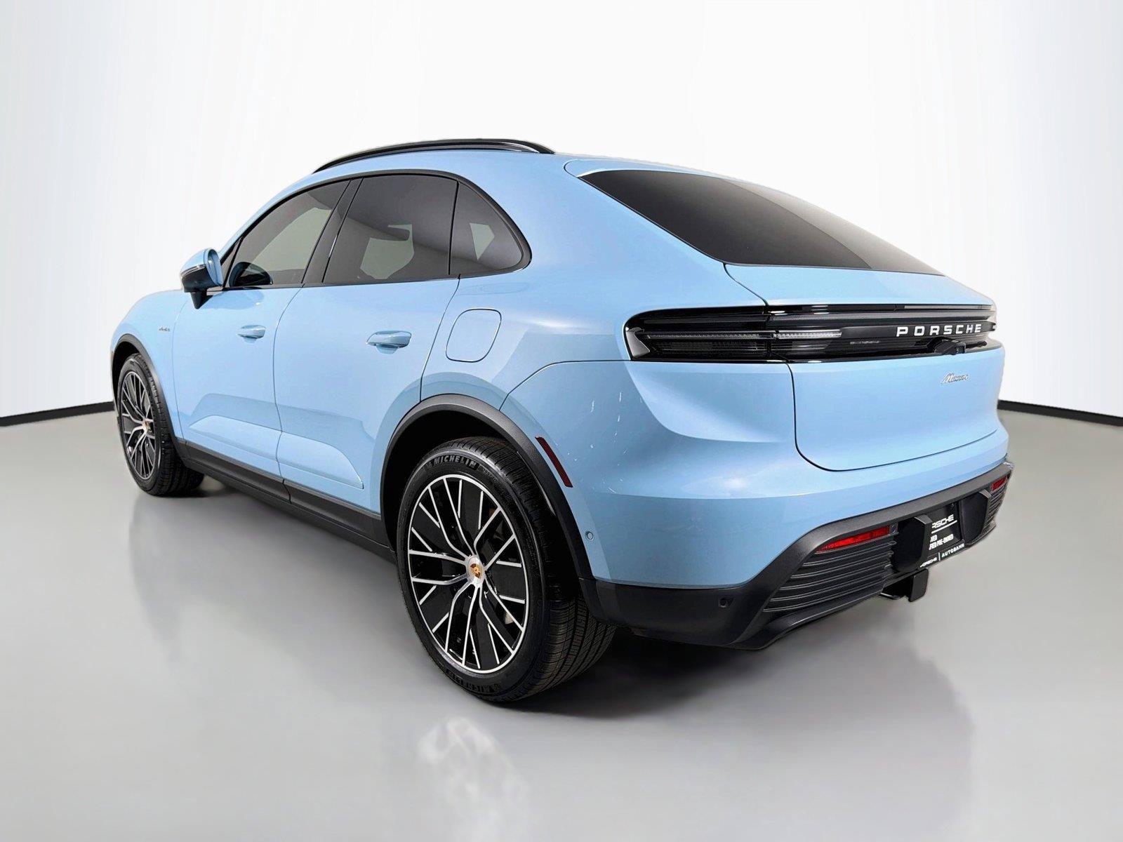 Certified 2026 Porsche Macan Electric RWD image 3
