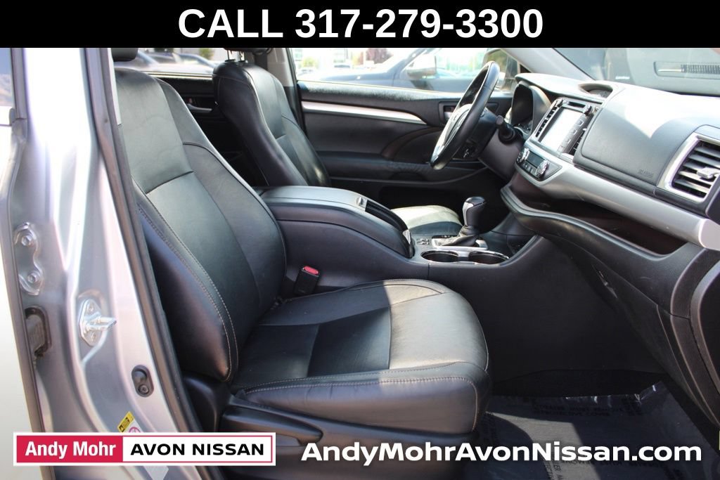 Used 2014 Toyota Highlander XLE FWD image 20