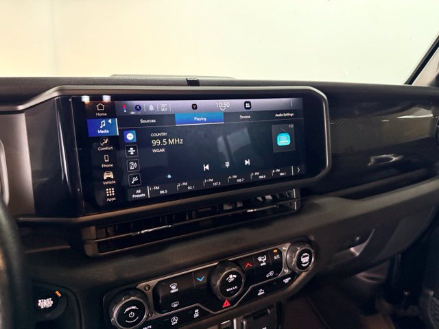Certified 2025 Jeep Gladiator Sport AWD/4WD image 22