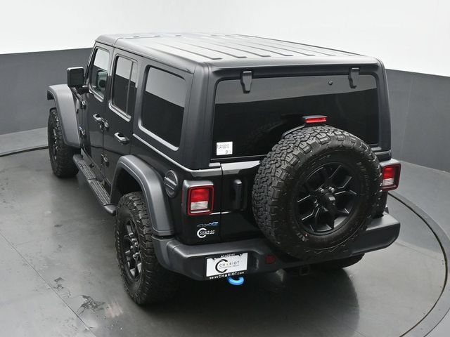 Used 2024 Jeep Wrangler Unlimited AWD/4WD image 39