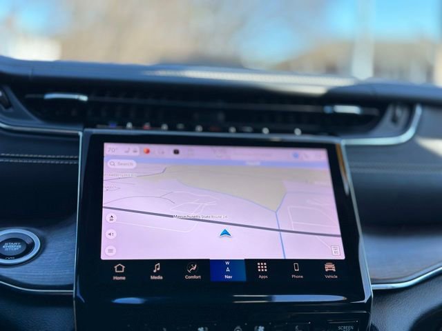 Used 2023 Jeep Grand Cherokee Overland w/ Luxury Tech Group IV image 14