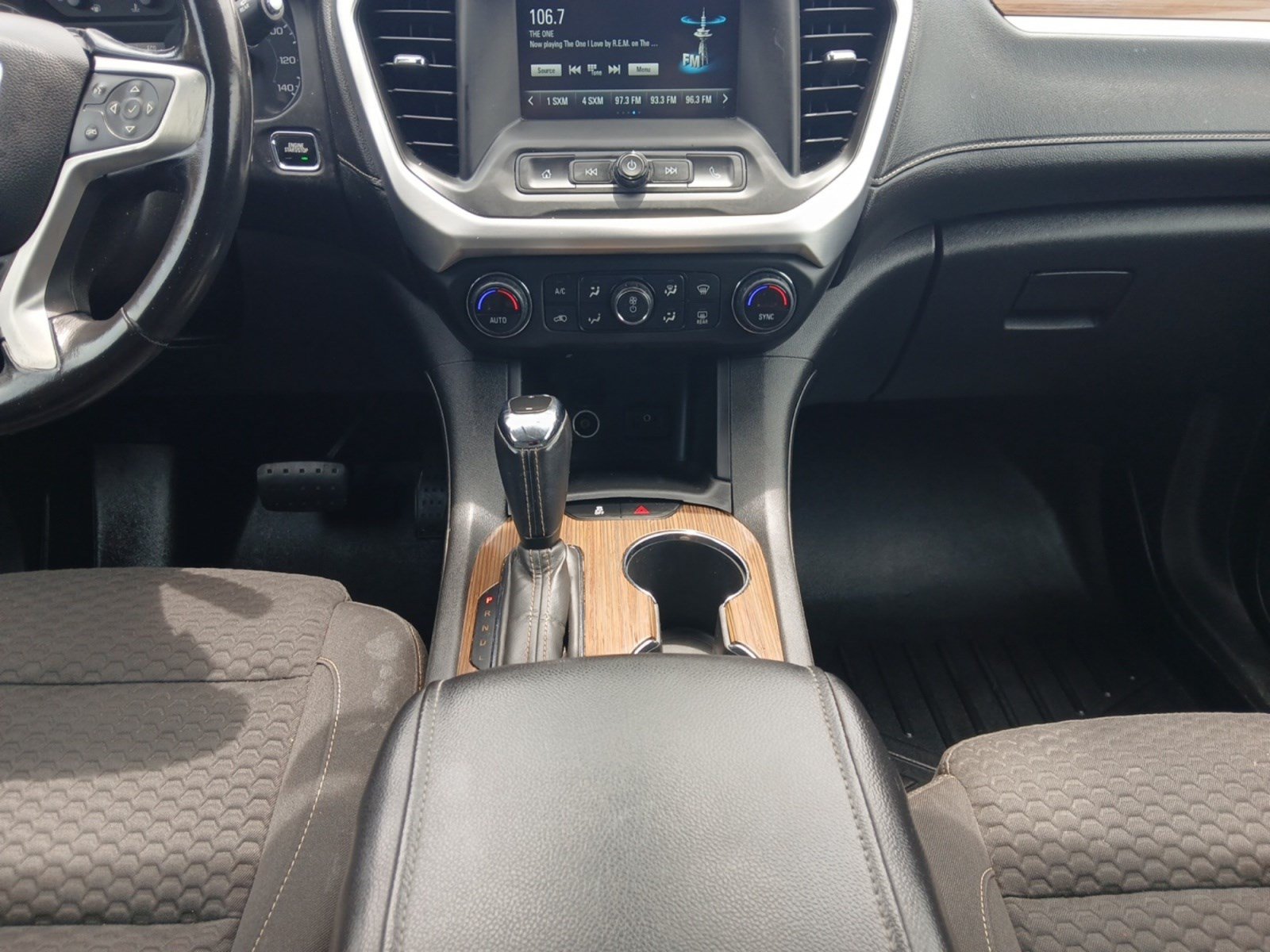 Used 2019 GMC Acadia SLE FWD image 12
