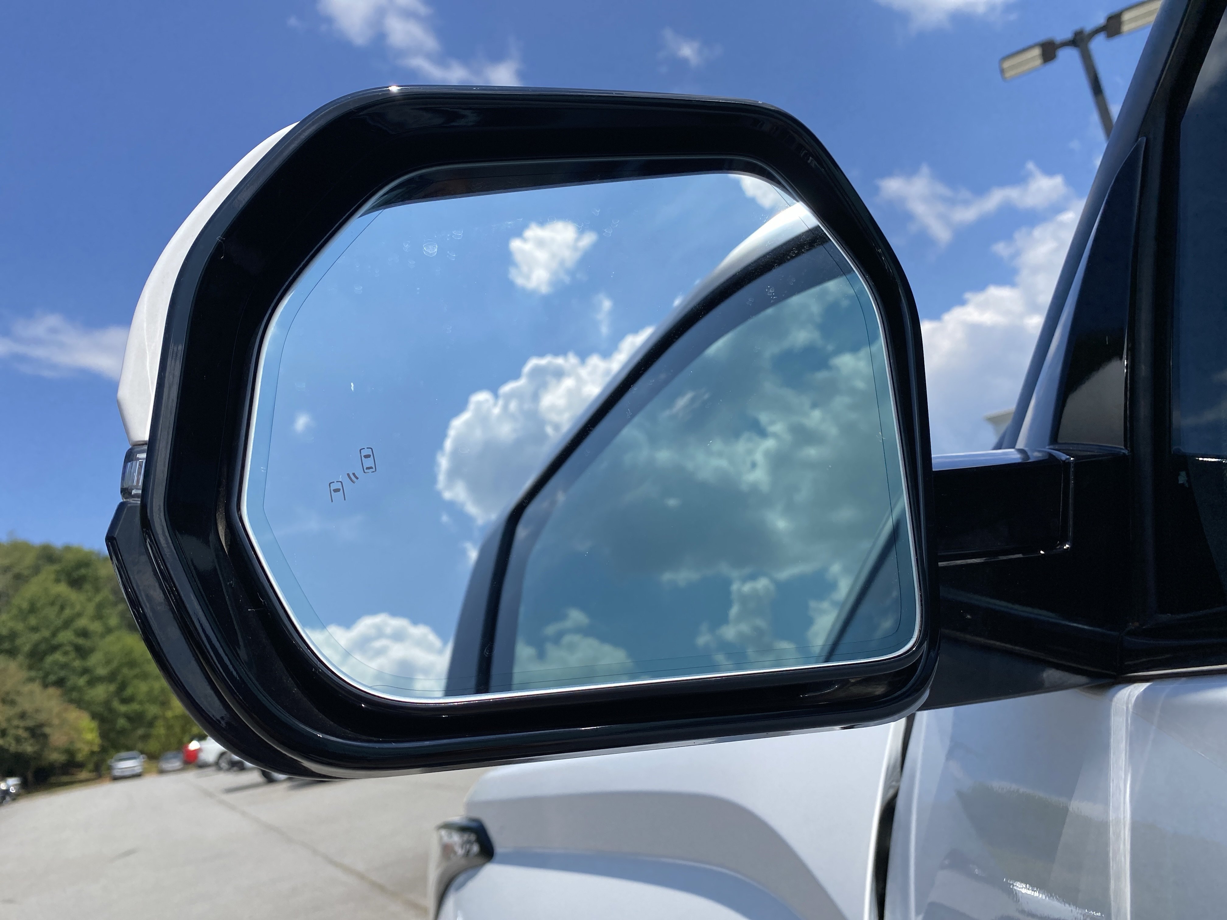Used 2025 Toyota Tundra Limited AWD/4WD image 63