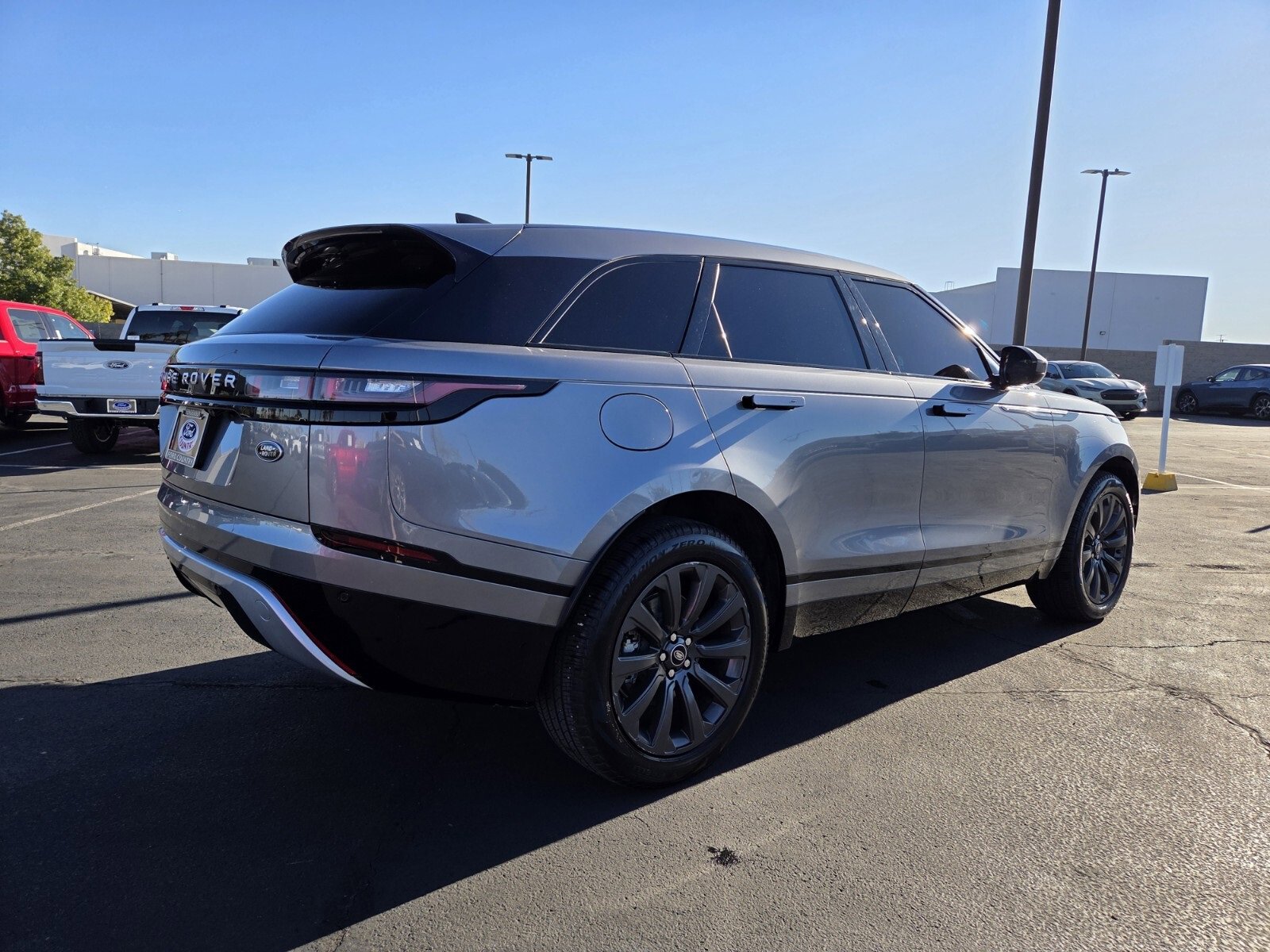 Used 2022 Land Rover Range Rover Velar S image 6