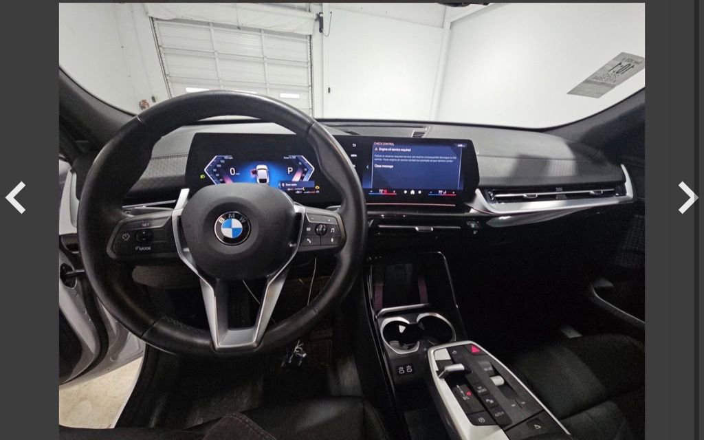 Used 2025 BMW X2 xDrive28i image 13
