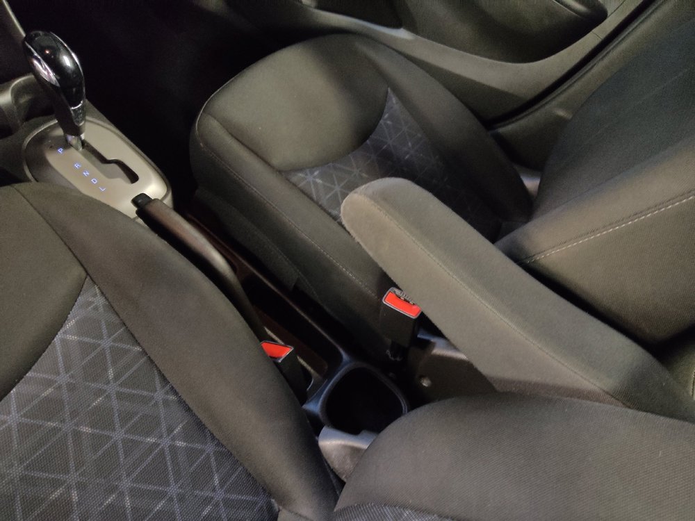 Used 2021 Chevrolet Spark LT image 26