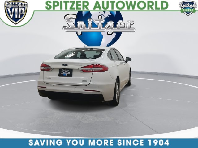 Used 2020 Ford Fusion SE FWD image 15