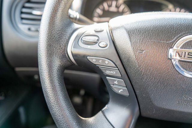 Used 2019 Nissan Pathfinder S AWD/4WD image 25