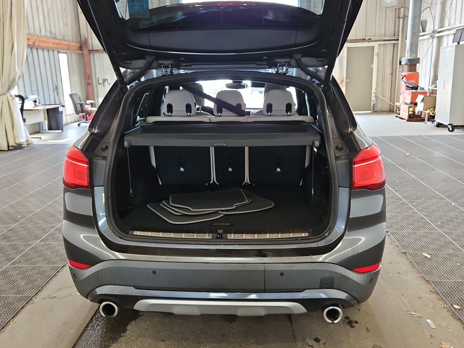 Used 2020 BMW X1 xDrive28i w/ Convenience Package AWD/4WD image 14