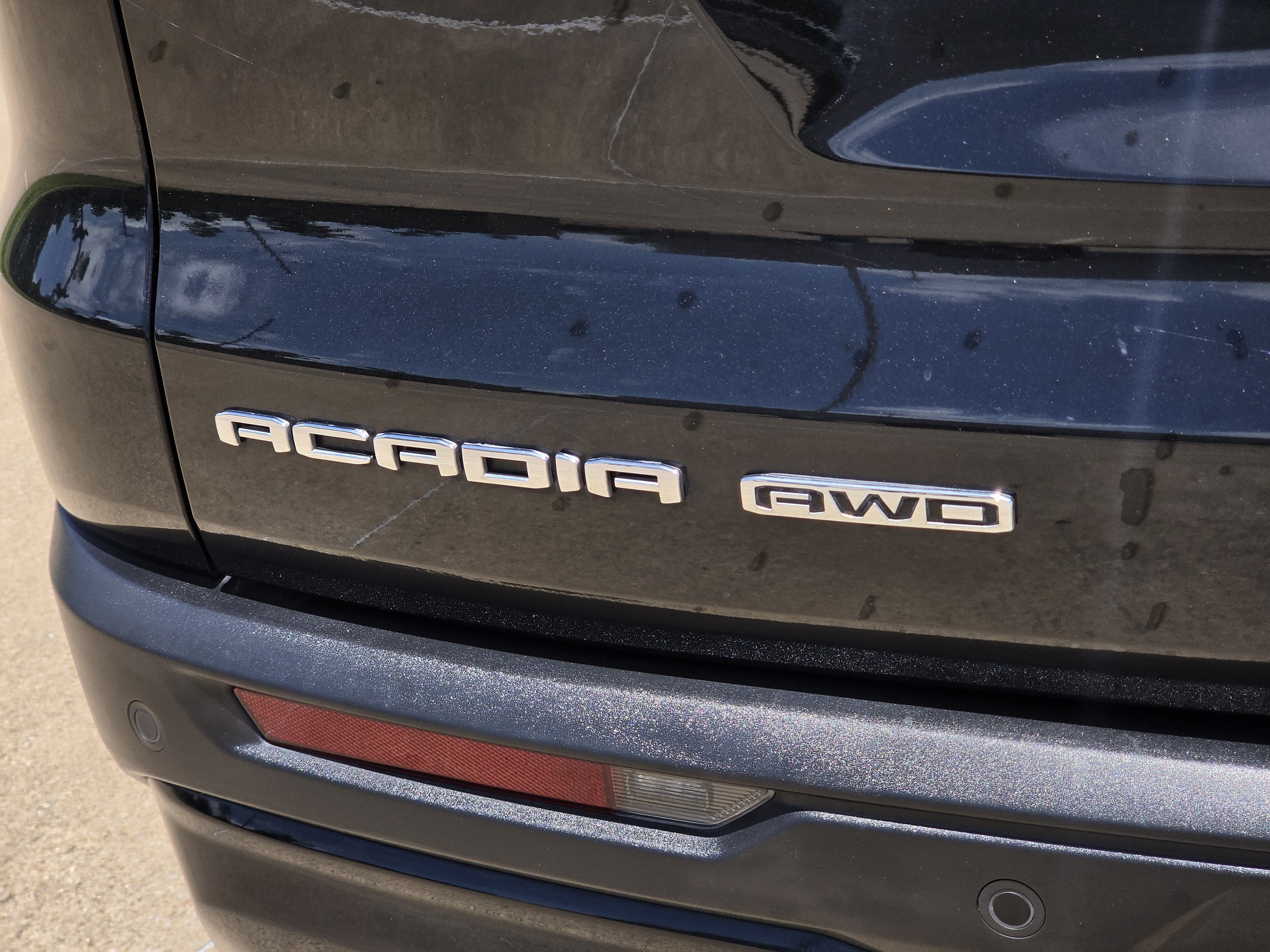 Used 2024 GMC Acadia AT4 w/ Luxury Package AWD/4WD image 7