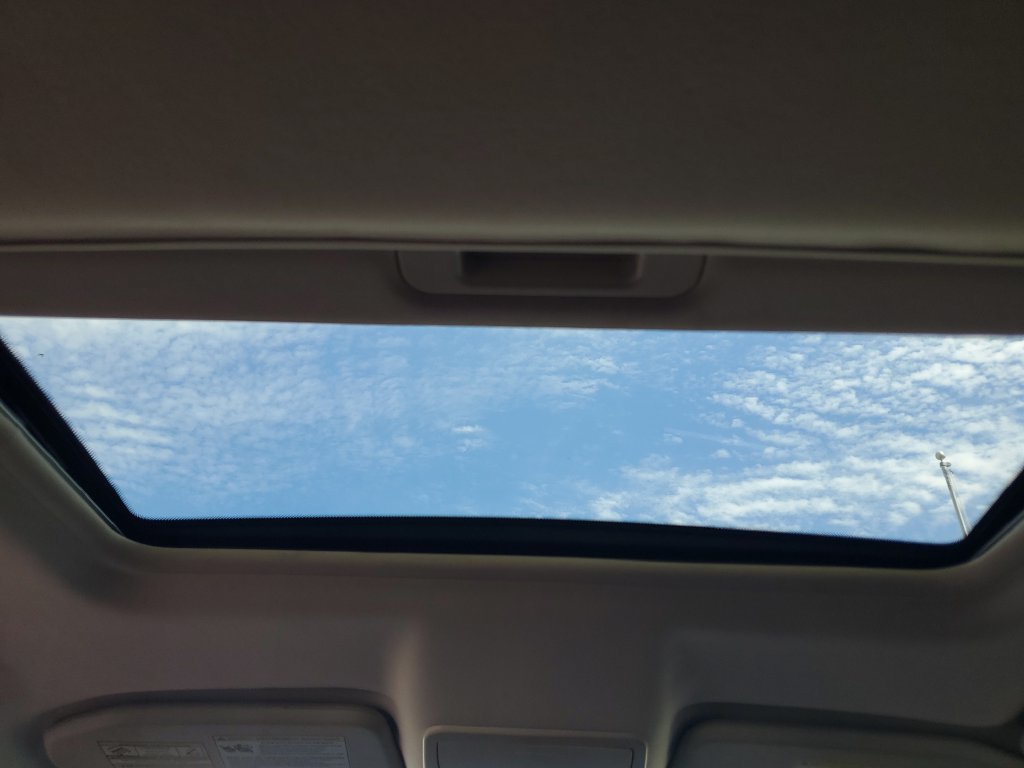 Used 2021 Ford EcoSport SE w/ SE Convenience Package FWD image 16