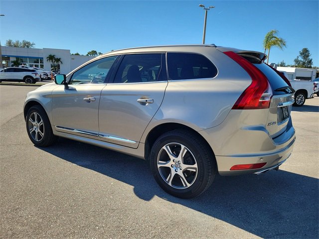 Used 2015 Volvo XC60 T6 w/ Proximity Package image 3