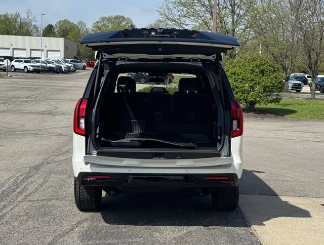 Used 2025 Ford Expedition Platinum w/ Stealth Performance Package AWD/4WD image 33