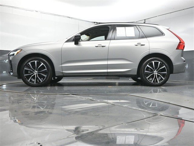 Used 2023 Volvo XC60 B5 Plus w/ Climate Package FWD image 36