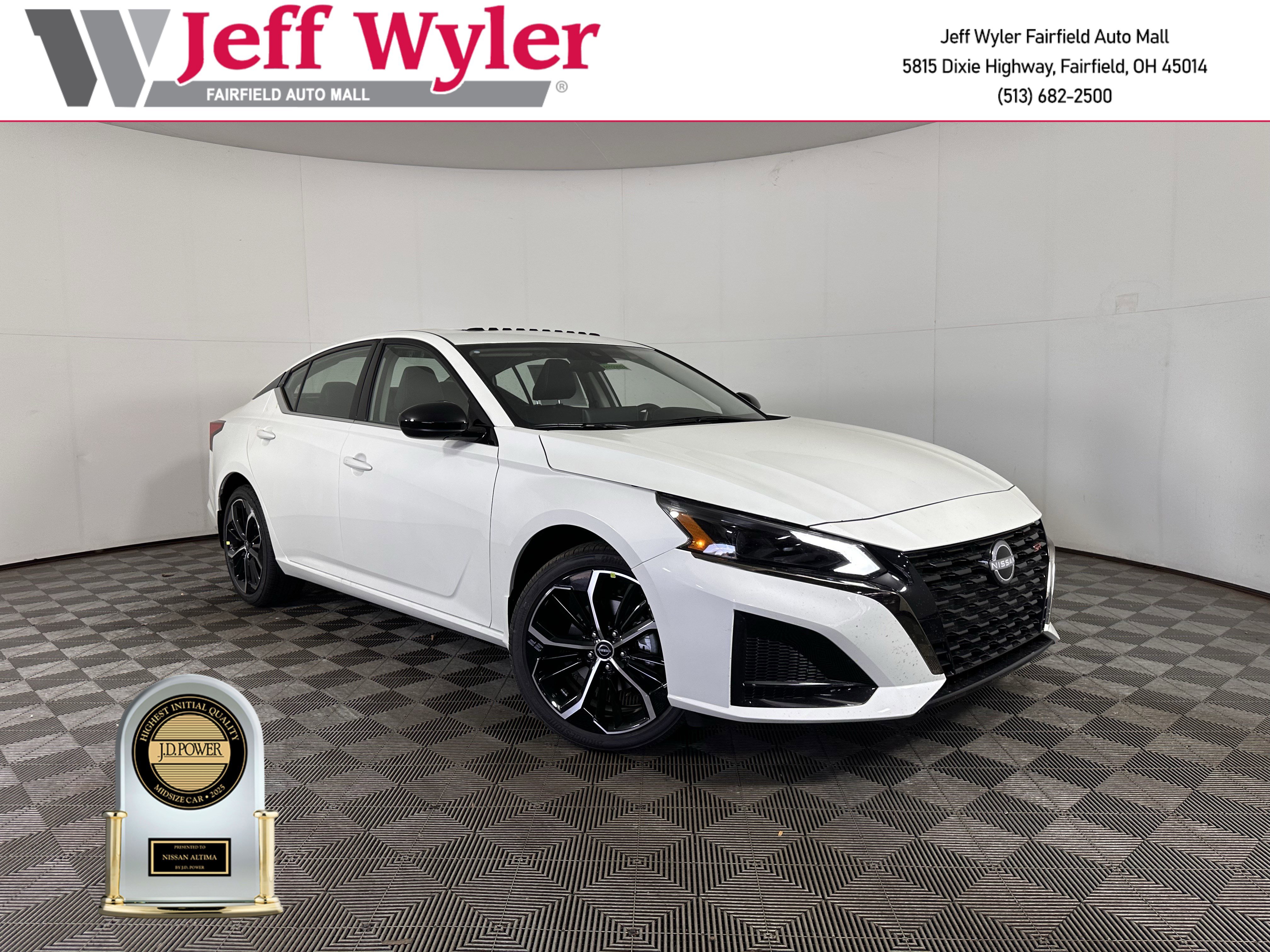 New 2025 Nissan Altima 2.5 SR w/ SR Premium Package image 1