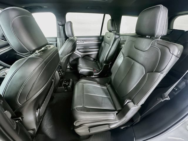Used 2023 Jeep Grand Cherokee L Overland AWD/4WD image 35