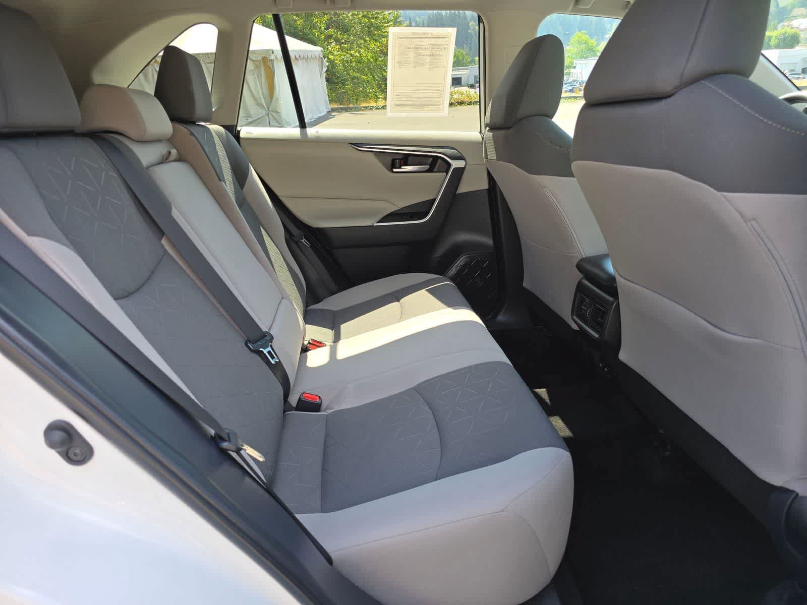 Used 2025 Toyota RAV4 XLE w/ Convenience Package AWD/4WD image 26
