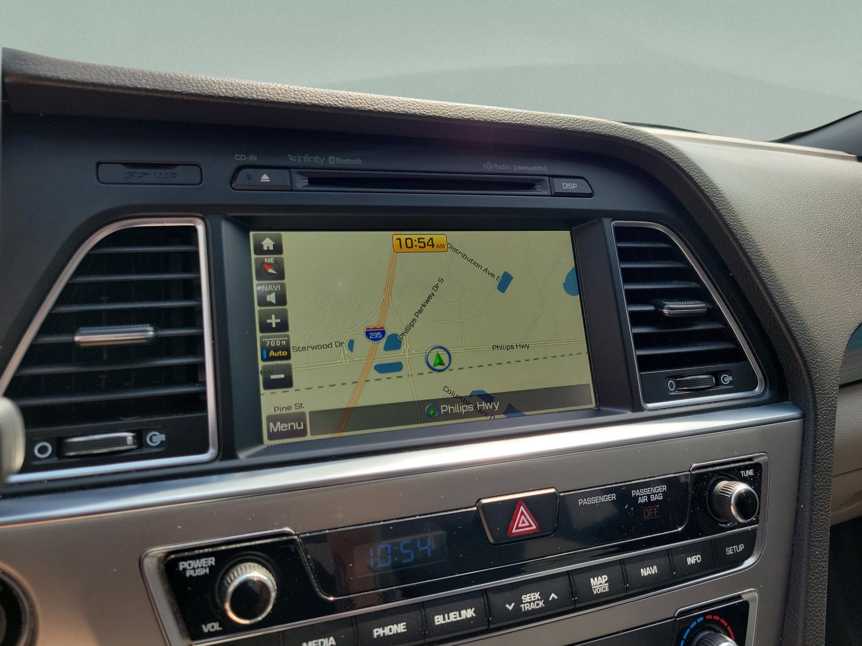 Used 2015 Hyundai Sonata Limited w/ Option Group 05 FWD image 18