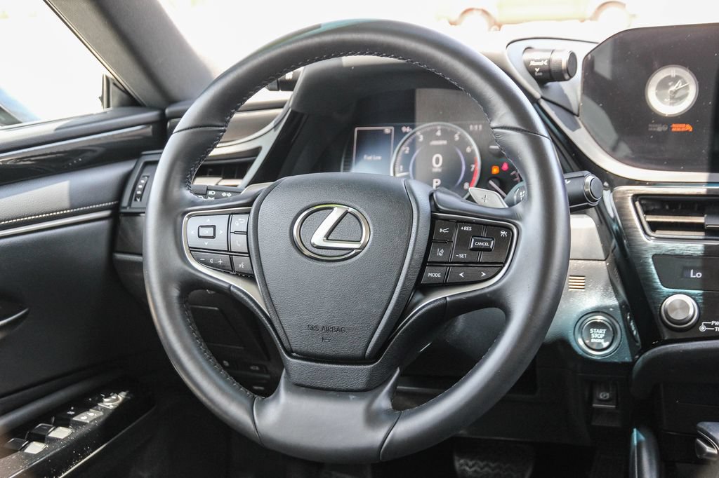 Certified 2023 Lexus ES 350 w/ Accessory Package (Z2) FWD image 16