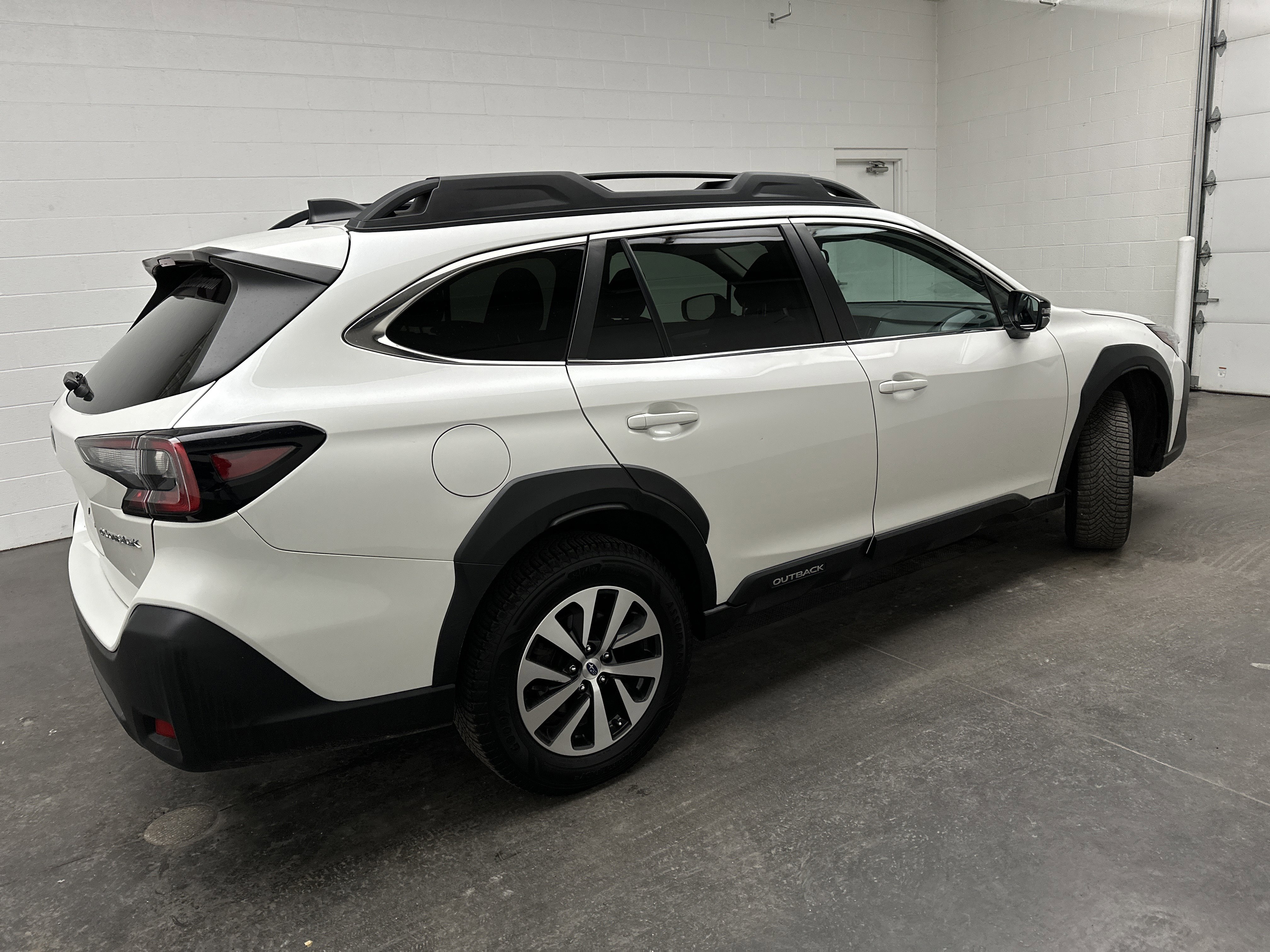 Used 2024 Subaru Outback Premium image 8