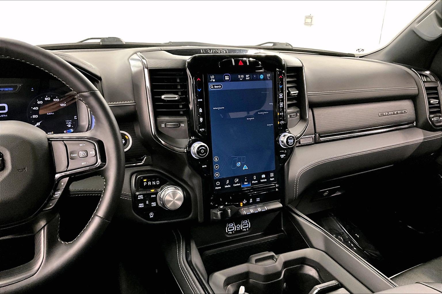 Used 2024 RAM 1500 Limited AWD/4WD image 7
