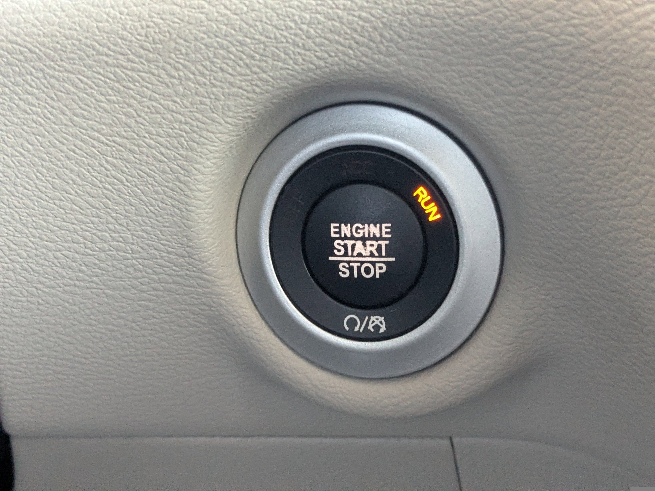 Certified 2020 Chrysler Voyager Lxi FWD image 27