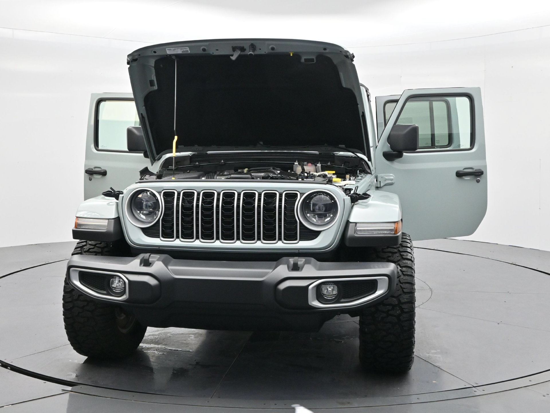 Used 2024 Jeep Wrangler Unlimited Sahara w/ Safety Group AWD/4WD image 39