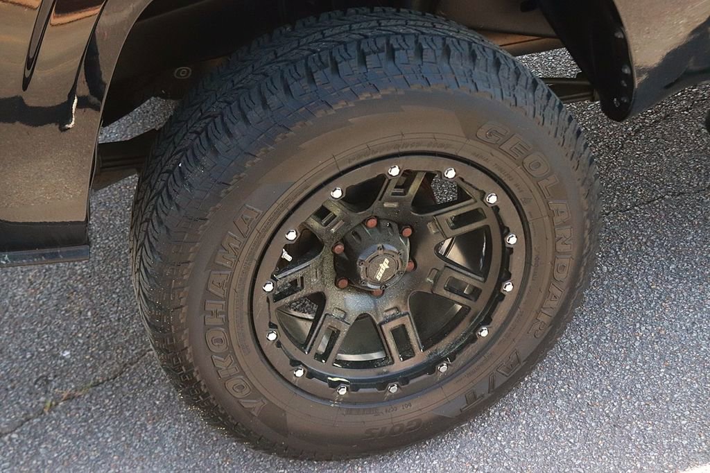 Used 2022 Toyota Tacoma SR image 8