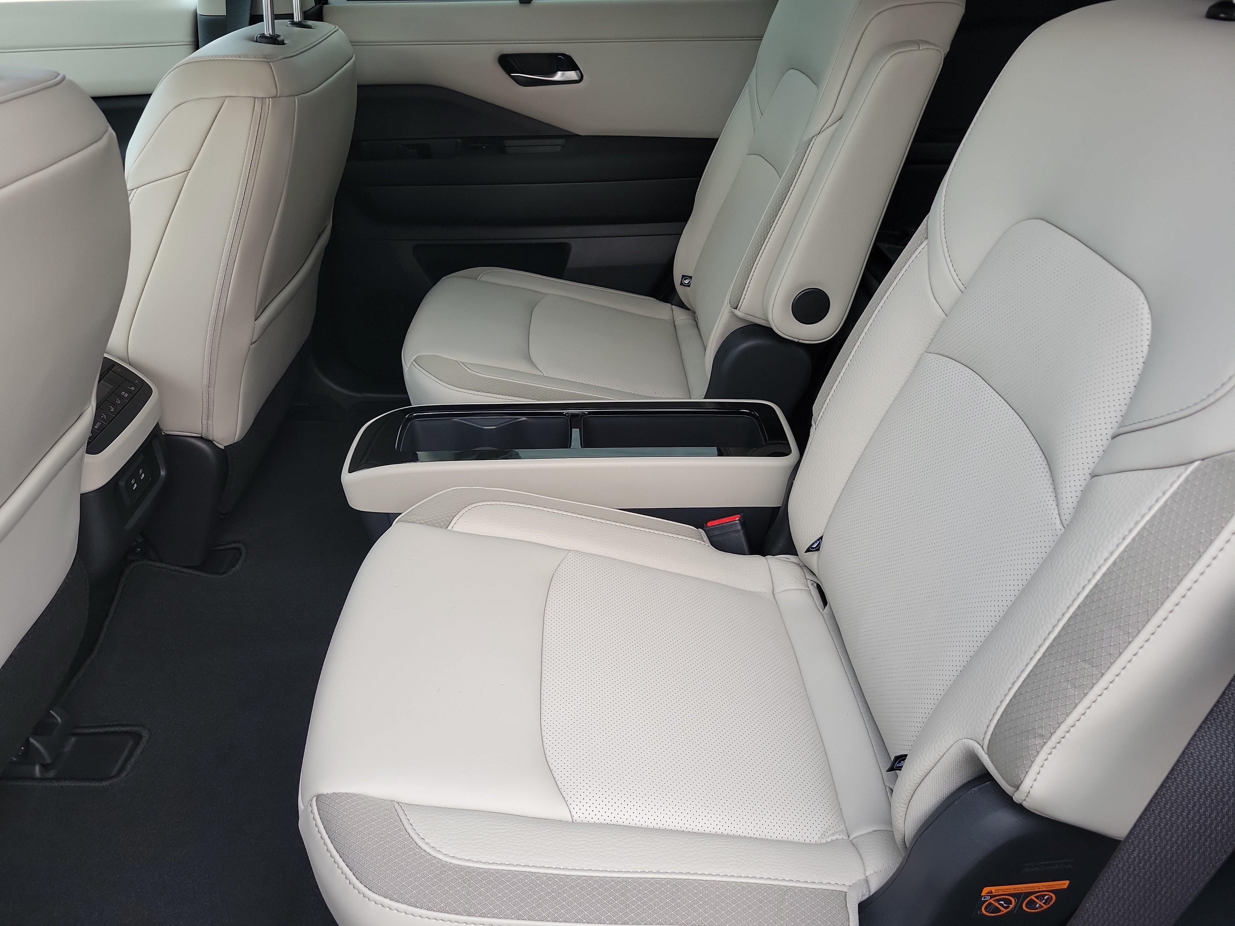 New 2026 Nissan Pathfinder SL FWD image 12