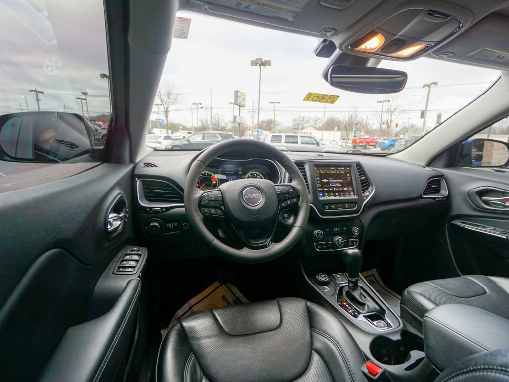 Used 2023 Jeep Cherokee Altitude Lux w/ Lux Elite Package image 13