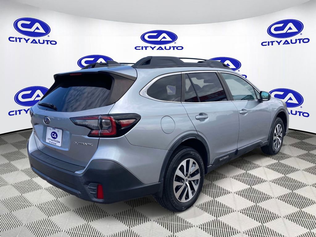 Used 2020 Subaru Outback Premium image 3