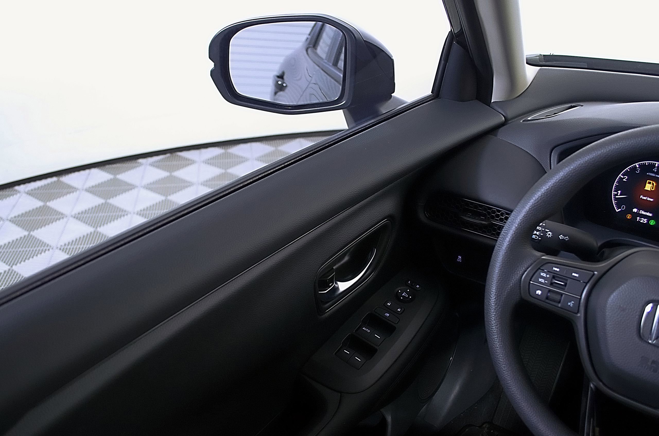 Used 2026 Honda HR-V LX image 19