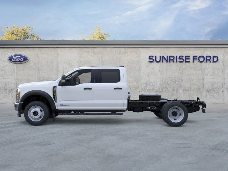 New 2026 Ford F450 XL w/ XL Chrome Package image 3