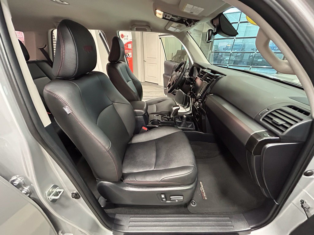 Used 2024 Toyota 4Runner TRD Off-Road Premium AWD/4WD image 41