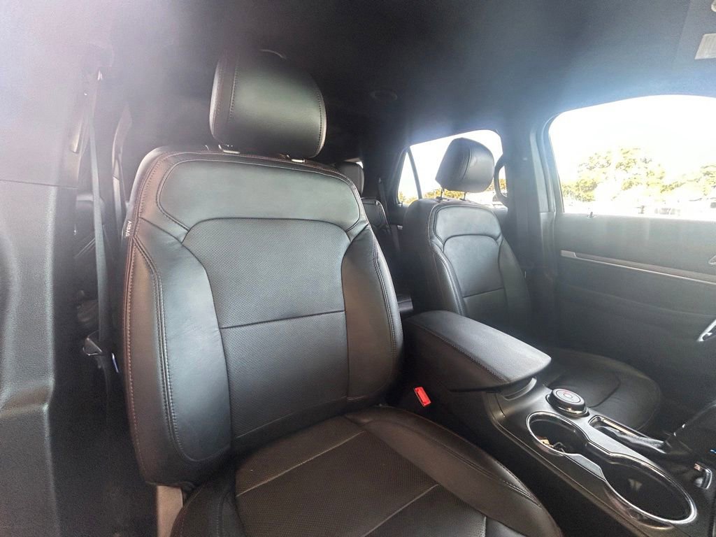 Used 2016 Ford Explorer Sport w/ Equipment Group 401A image 27