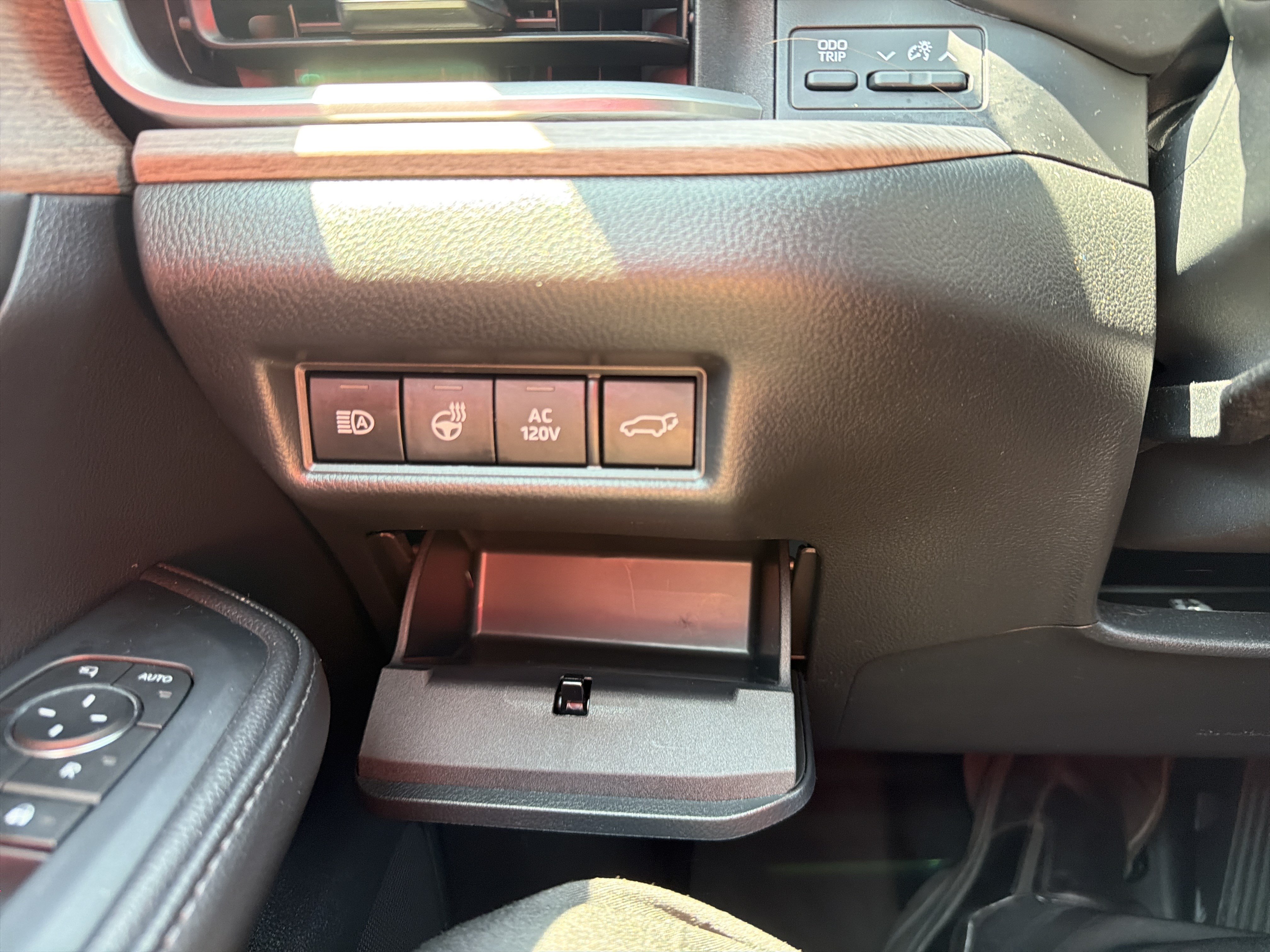 Used 2024 Toyota Grand Highlander AWD Hybrid image 60