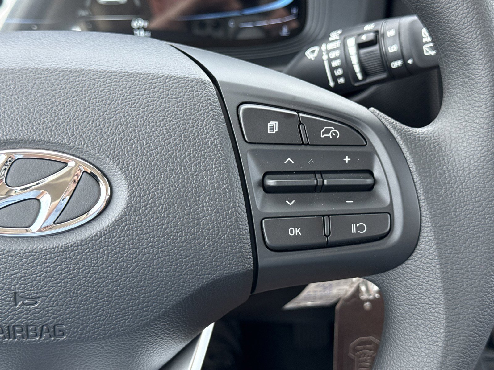 New 2026 Hyundai Venue SE image 18