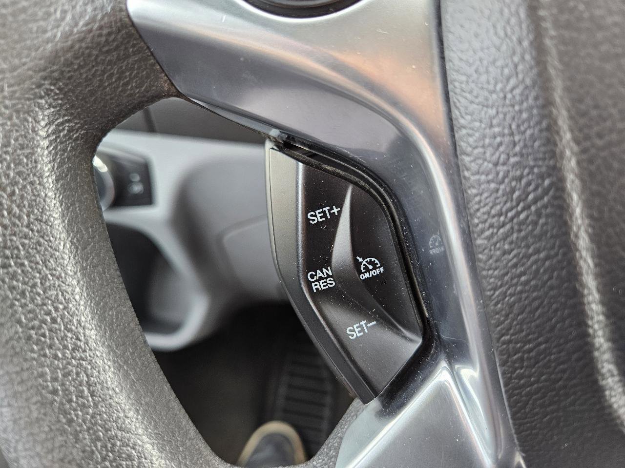 Used 2018 Ford Transit 350 XL image 41