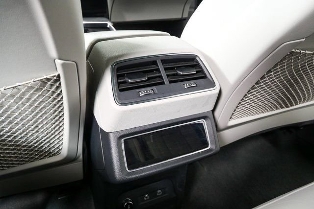 Certified 2024 Audi Q8 e-tron Prestige image 22