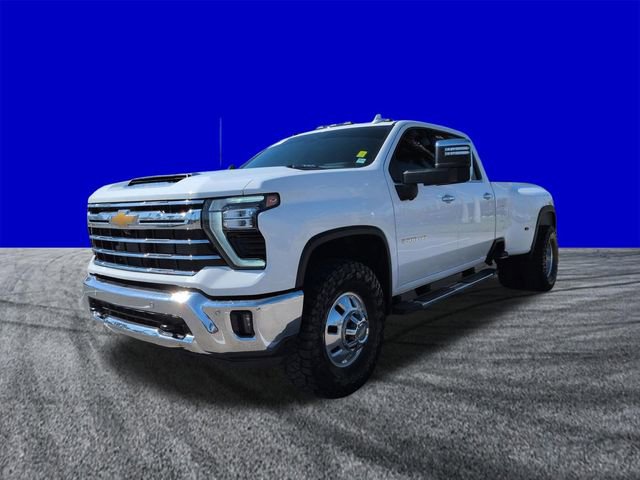 Used 2025 Chevrolet Silverado 3500 LTZ w/ LTZ Plus Package image 8