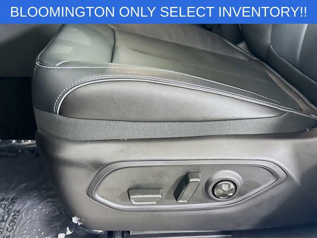 New 2025 Jeep Grand Cherokee L Overland w/ Trailer Tow Package image 19