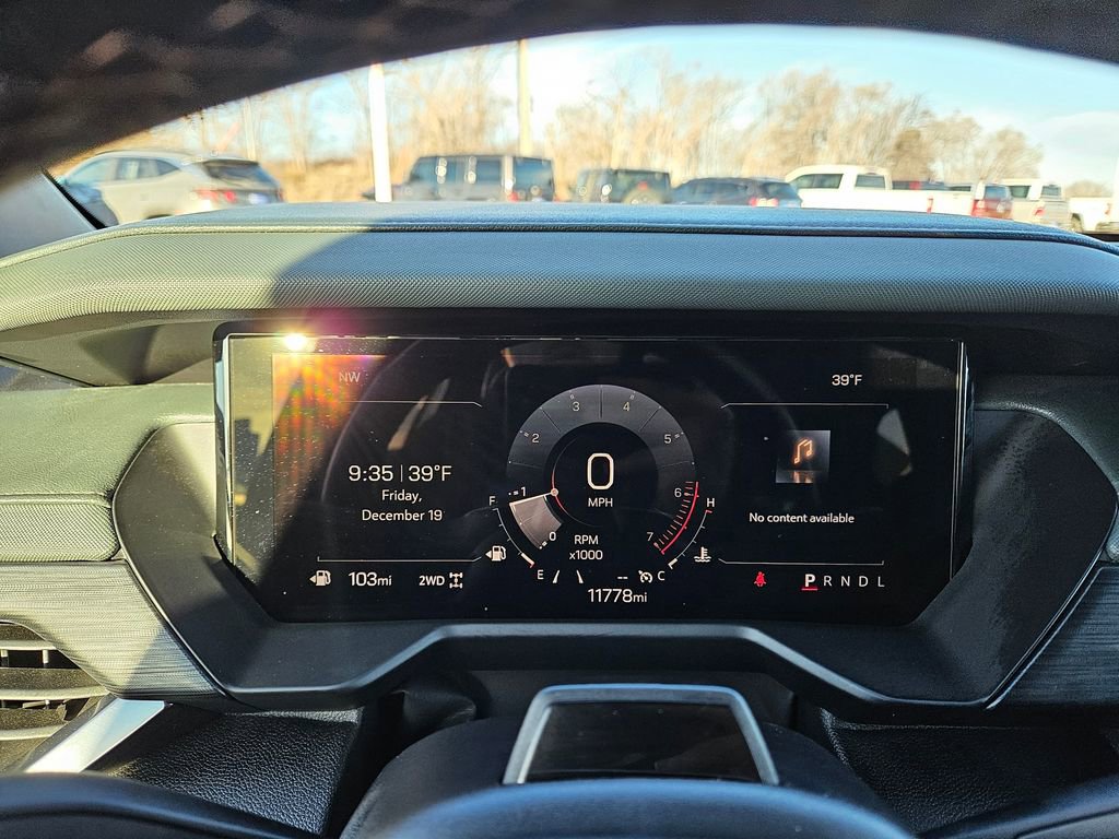 Used 2024 GMC Acadia AT4 w/ Super Cruise Package image 11