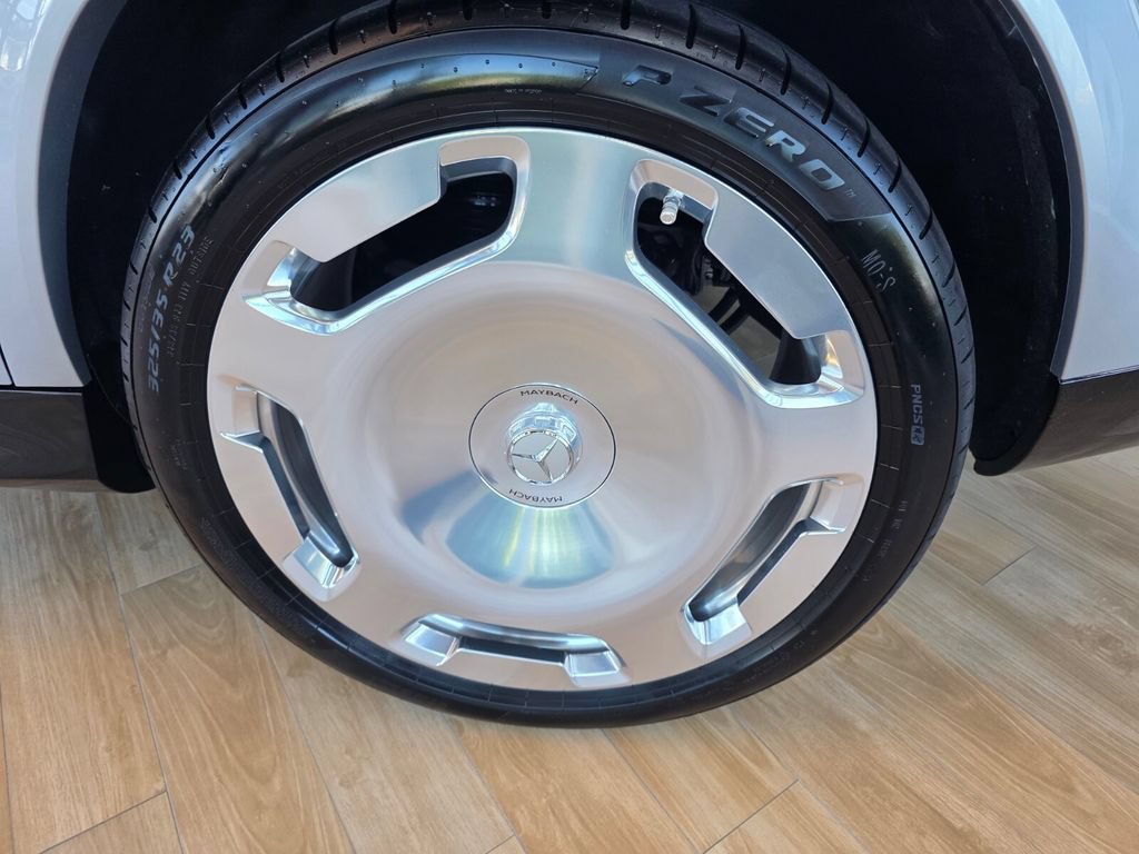 New 2026 Mercedes-Benz Maybach GLS 600 4MATIC image 5