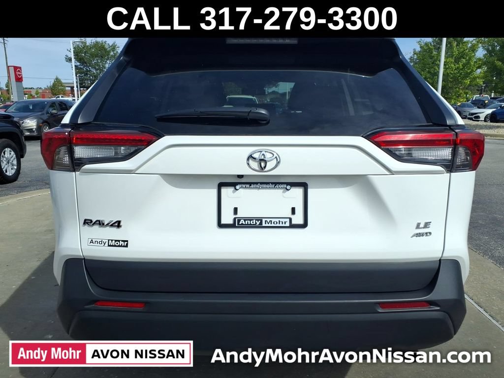 Used 2025 Toyota RAV4 LE AWD/4WD image 11